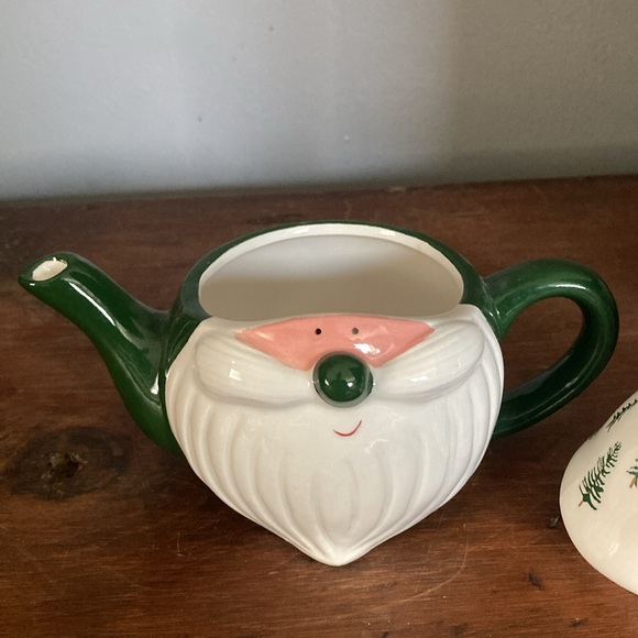 NWT- Stunning 16oz- 2 Piece-Green Gnome- White Hat Lid w/ Green 🌲 Ceramic Teapot - Picture 9 of 16